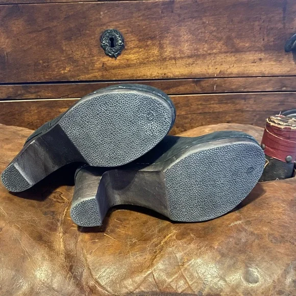 Sanita black clogs size39 #450111. Fantastic condition - Picture 5 of 8